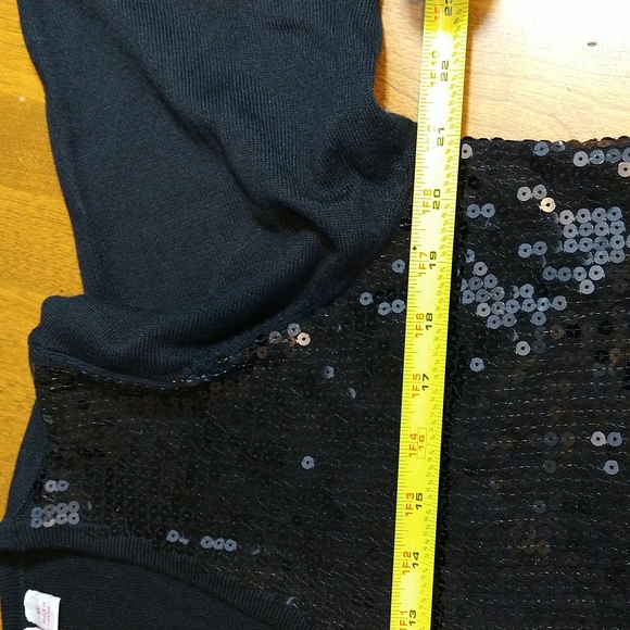 The Quacker Factory Sequin Sweater Cardigan Button Medium M Shiny EUC - Picture 8 of 13